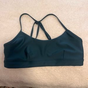alo yoga Airlift Sports Bra size Medium